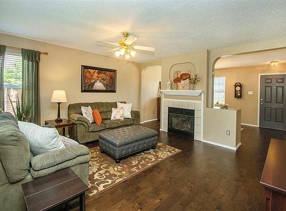 5th image of 1213 Willoughby Dr