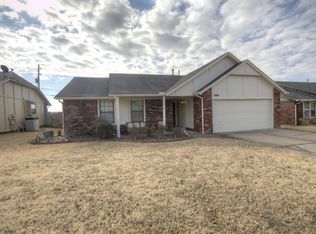 2909 W Houston Pl, Broken Arrow, OK 74012