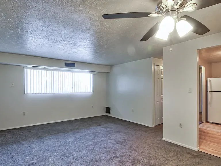 Lake Street Apartments — Photo 8