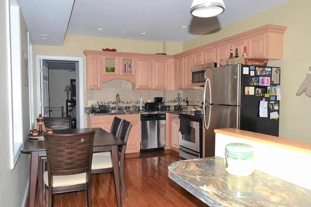 16 S Chester St Apt 2 — Photo 4