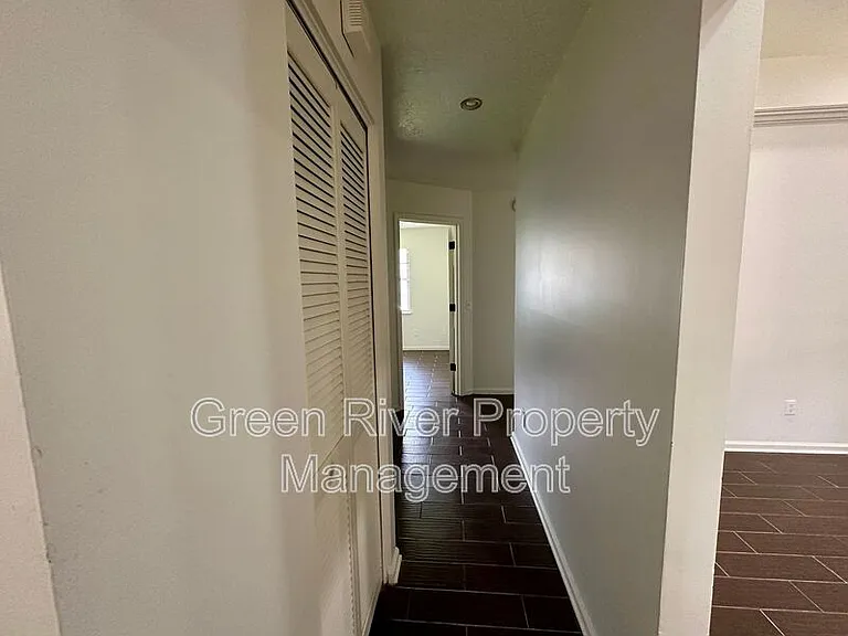 3288 Deerfield Pointe Dr — Photo 23