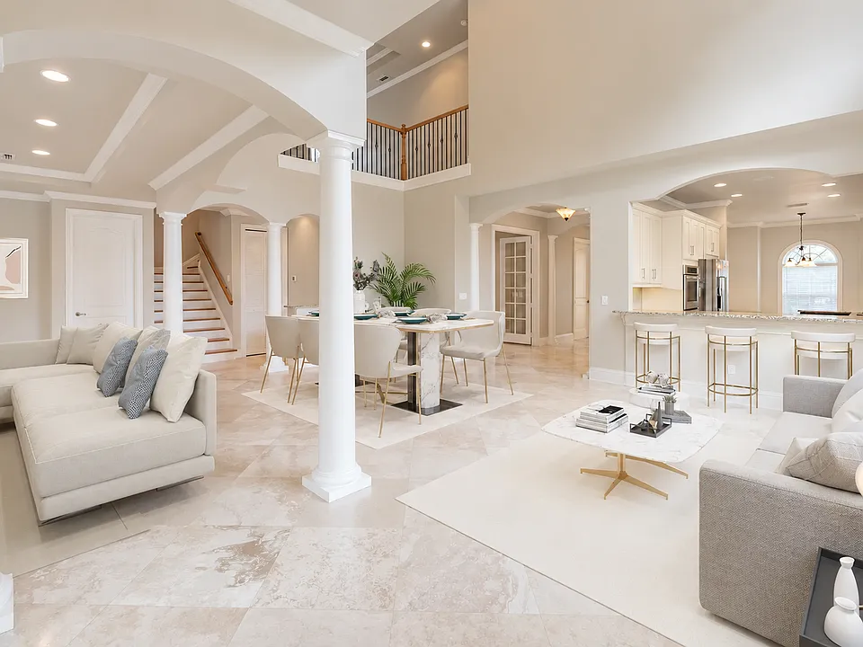 2850 Coco Lakes Ct