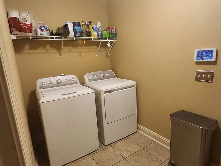 304 Christopher Luke Cir — Photo 22