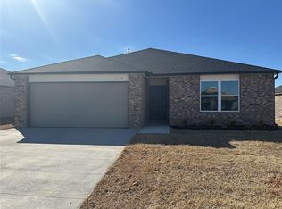 1139 Newcastle Farms Dr, Mustang, OK 73064