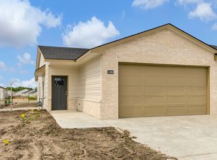 1121 SE 10th Ter, Newton, KS 67114