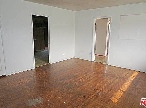 3rd image of 11935 Summer Ave