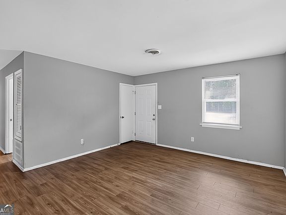 5th image of 1951 Neptune Dr