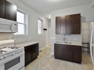 1532 W 18th Pl APT 3R, Chicago, IL 60608