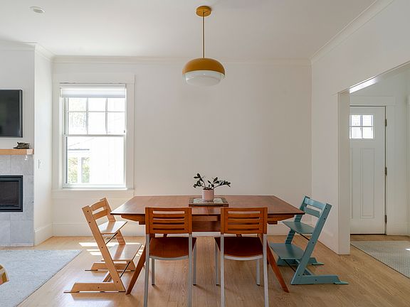 5th image of 36 Laurel St