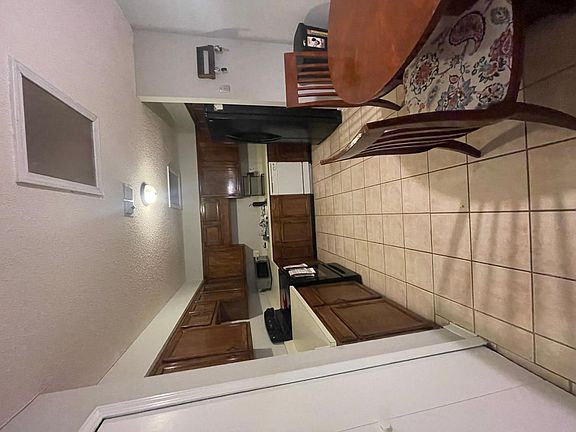 3rd image of 11725 Fort Caroline Lakes Ct
