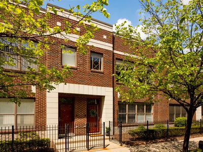 74 W Bethune St, Detroit, MI, 48202