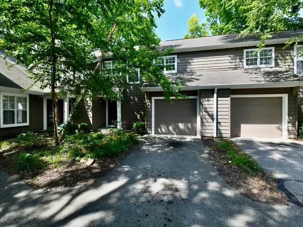 7854 Harbour Isle, Indianapolis, IN 46240