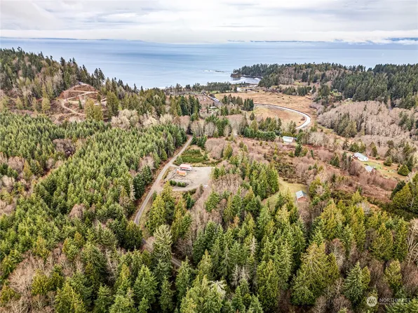 853 Crescent Bay Lane, Port Angeles, WA 98363