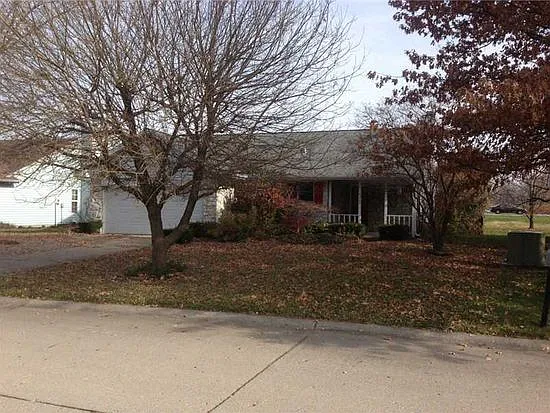 8245 Lynn Dr photo 1