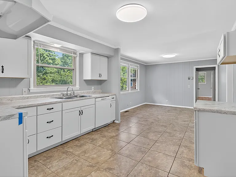 246 Bonnabrook Dr — Photo 16