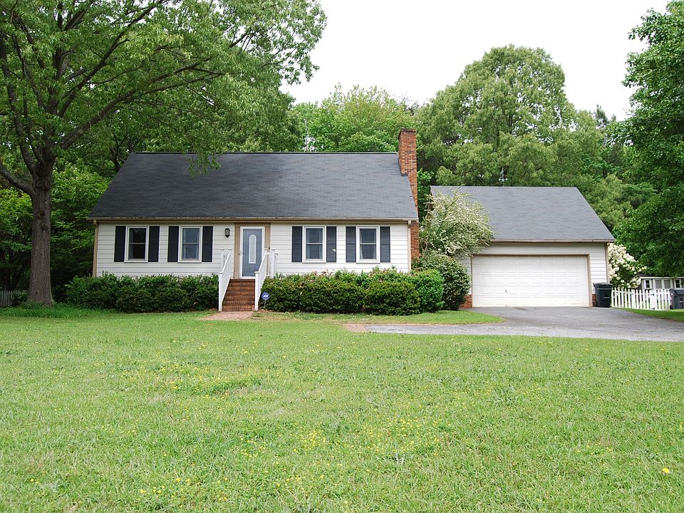 1st image of 652 Stafford Ave