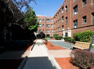 2910 N Mildred Ave APT 1Y, Chicago, IL 60657