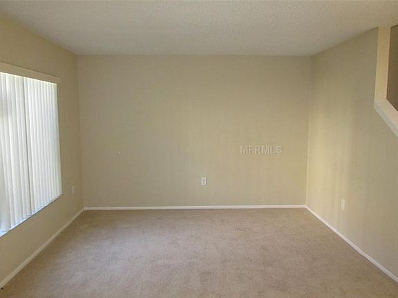 2nd image of 117 Lago Vista Blvd