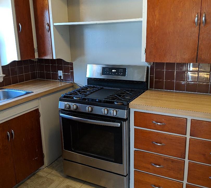 1st image of 1946 Garrett St