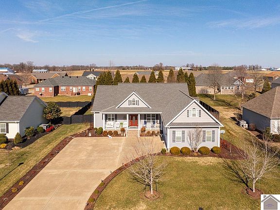 2nd image of 2246 Hal Dr