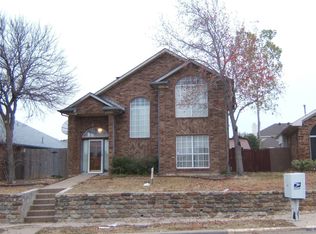 1704 High Pointe Ln, Cedar Hill, TX 75104