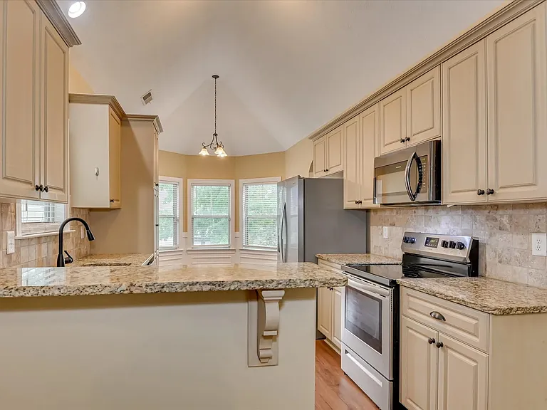 621 Shipley Ave — Photo 10