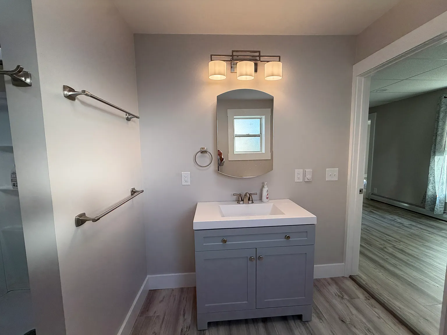 2 bed, $1,995 — Photo 2