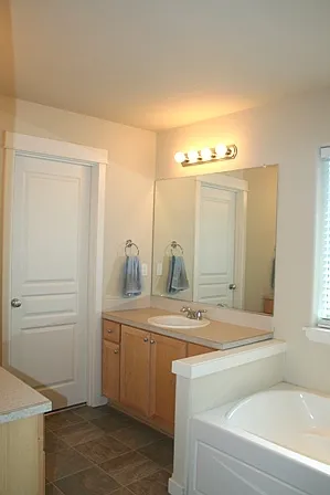 14735 SW Redbud Way — Photo 8