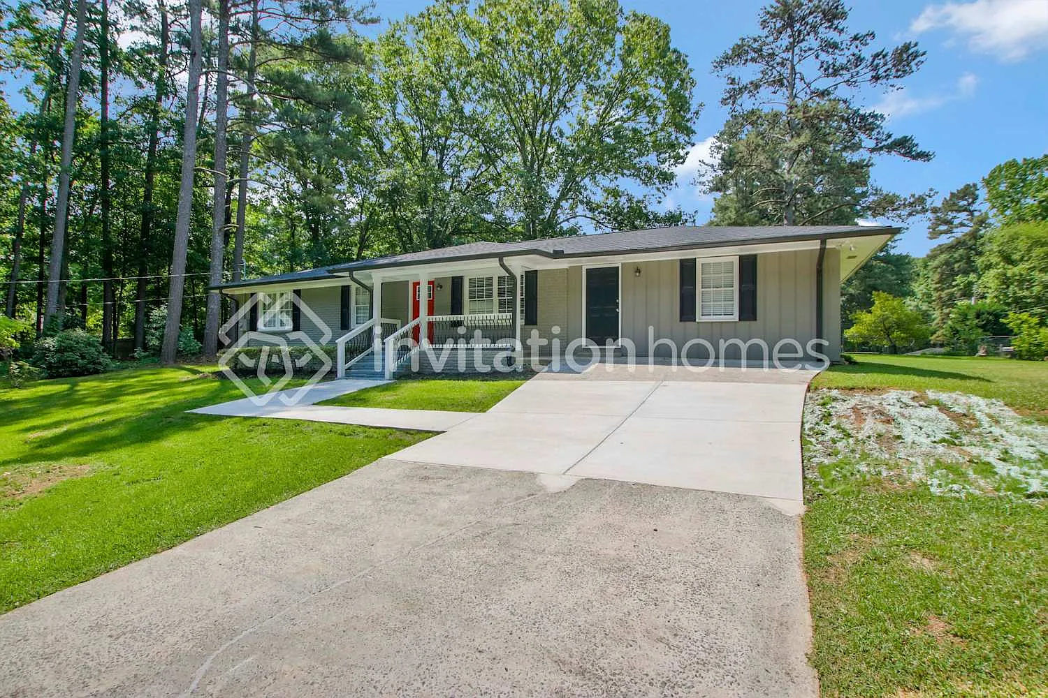 1665 Elmwood Dr Austell, GA 30106 — Photo 1