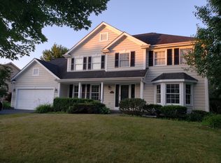 155 Westhaven Cir, Geneva, IL 60134