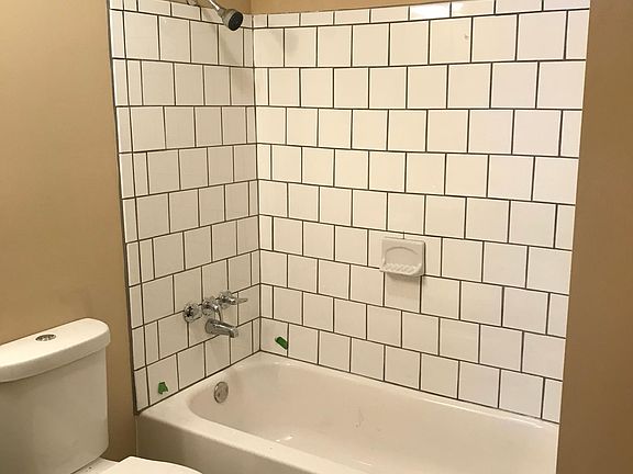 3rd image of 226 Caranel Cir