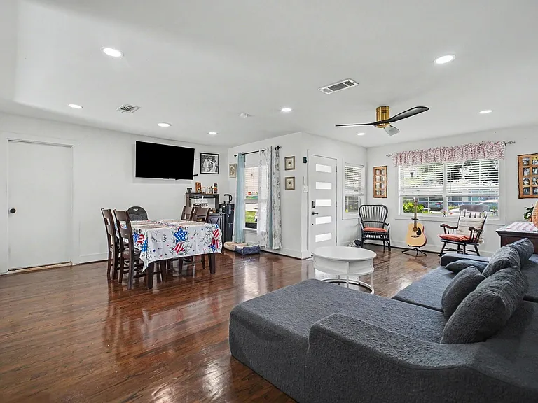 5226 Pomander Rd — Photo 8