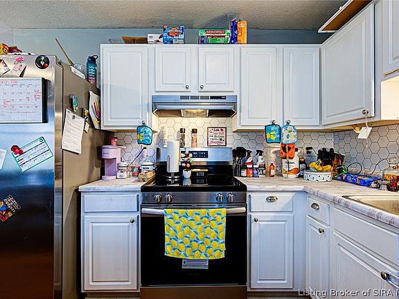 5th image of 9180 Robin Road