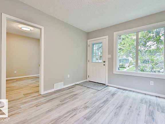 5th image of 11241 88th St NW