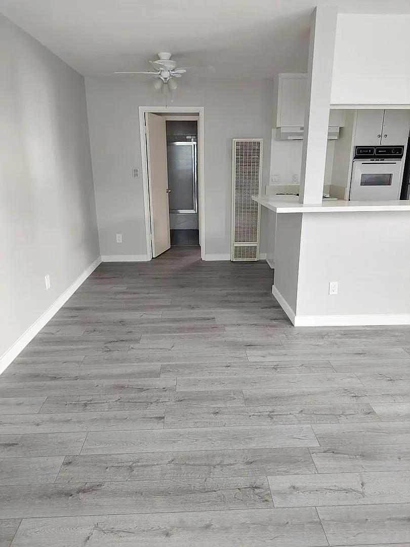 1412 Brockton Ave — Photo 3