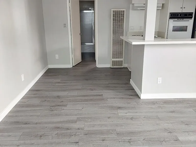1412 Brockton Ave — Photo 3