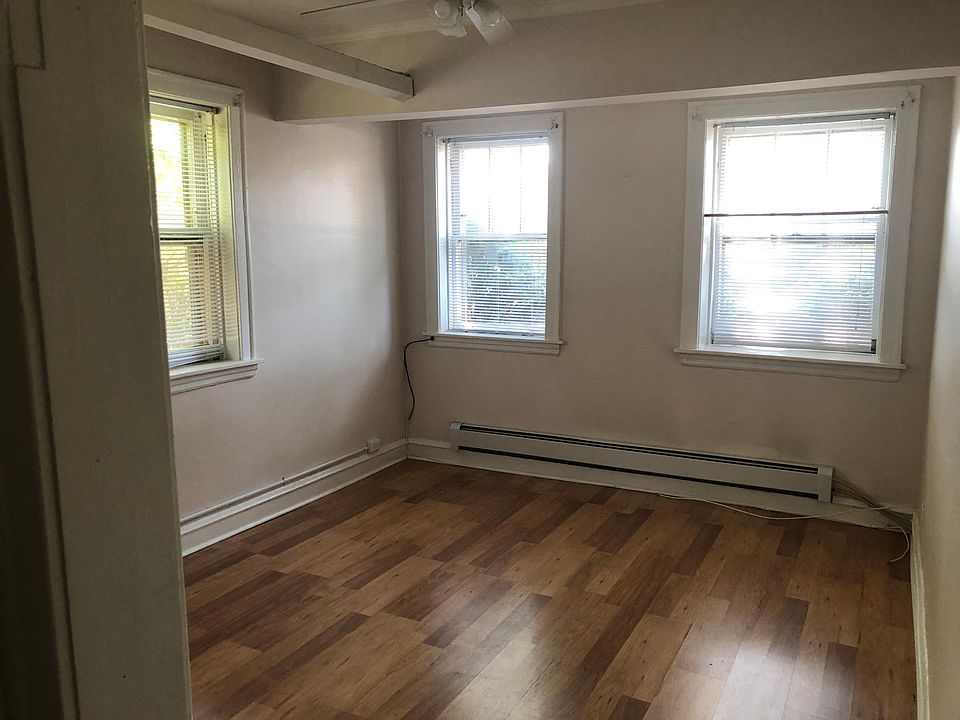 1st image of 3856 Jerome Ave #G