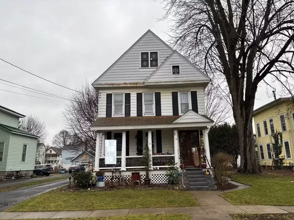 10 Chestnut St, Auburn, NY 13021