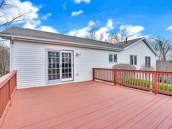 4th image of 17 Coffey Ln