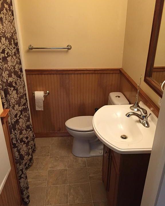 2nd image of 164 W Wall St Unit A2