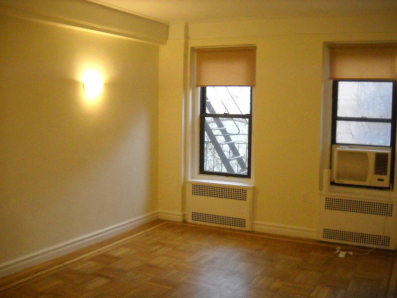 1st image of 127-131 W 89th St #58