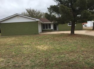 1300 Avenue N, Ralls, TX 79357