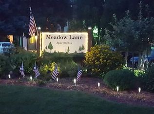 N81W13230 Fond Du Lac Ave APT 17, Menomonee Falls, WI 53051