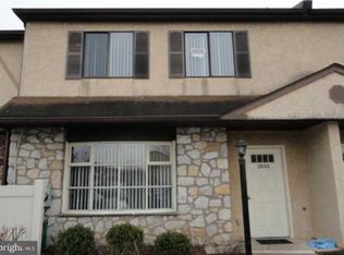 2039 Jason Dr, Huntingdon Valley, PA 19006