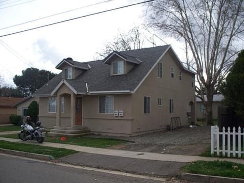 1st image of 121 Birch St