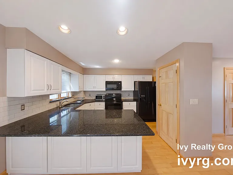 465 Fellsway E — Photo 3