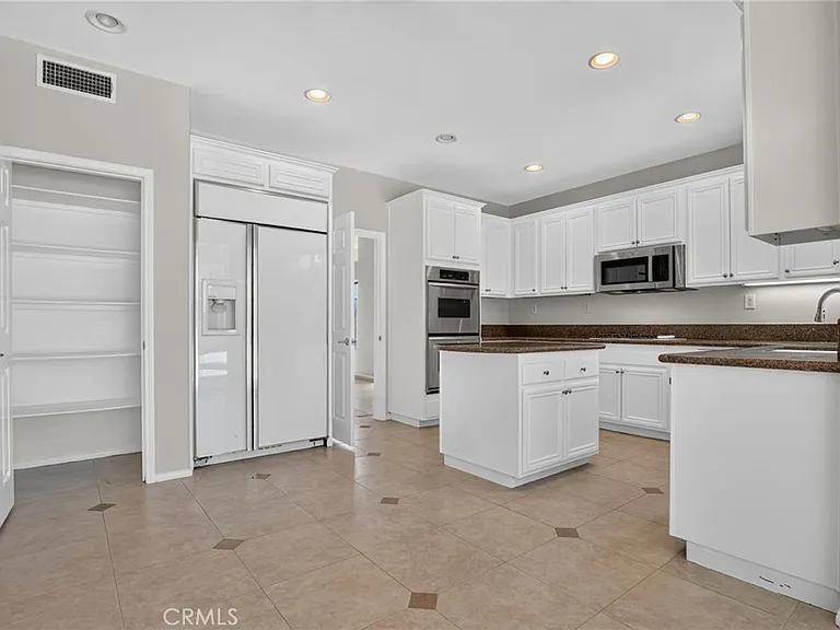 11217 Ravenna Ln — Photo 30