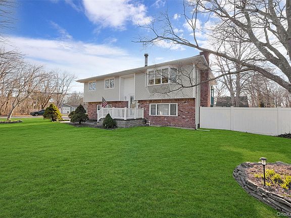 2nd image of 1264 Locust Avenue