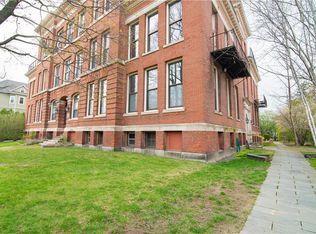 101 Regent Ave #4, Providence, RI 02908