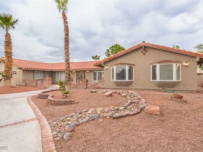 5990 McLeod Dr, Las Vegas, NV, 89120